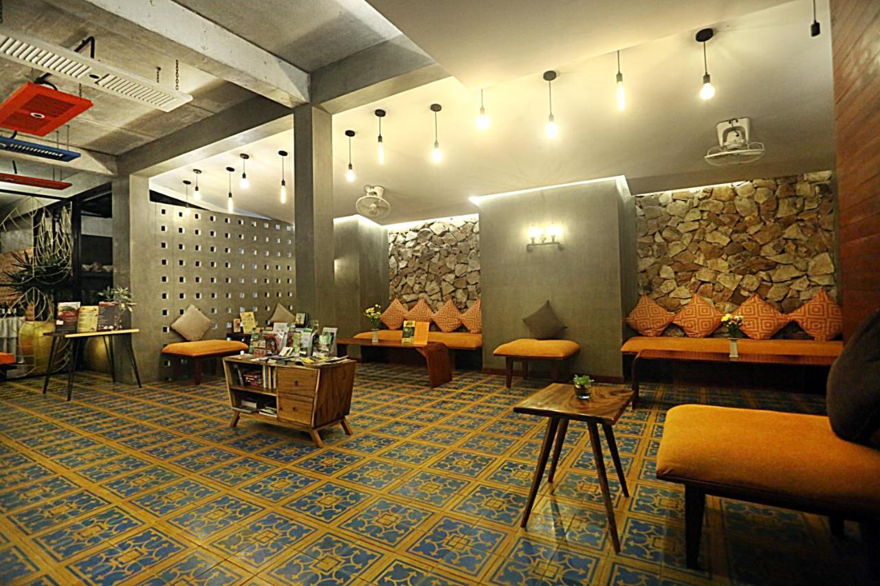 Central Corner Suite سيام ريب المظهر الخارجي الصورة